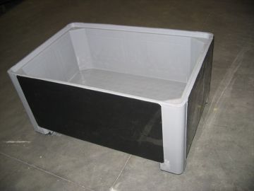 Palletbox 333 liter, 1200x800x580 mm op 4 poten geschikt voor cleanroom