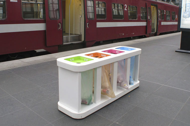 NMBS_afvalunit_op_station_Antwerpen_032