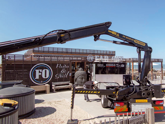 Stoel-Milieu---Beachclub-Far-Out---gedeelde-Ti_rso-Eco-grendelprobleem01